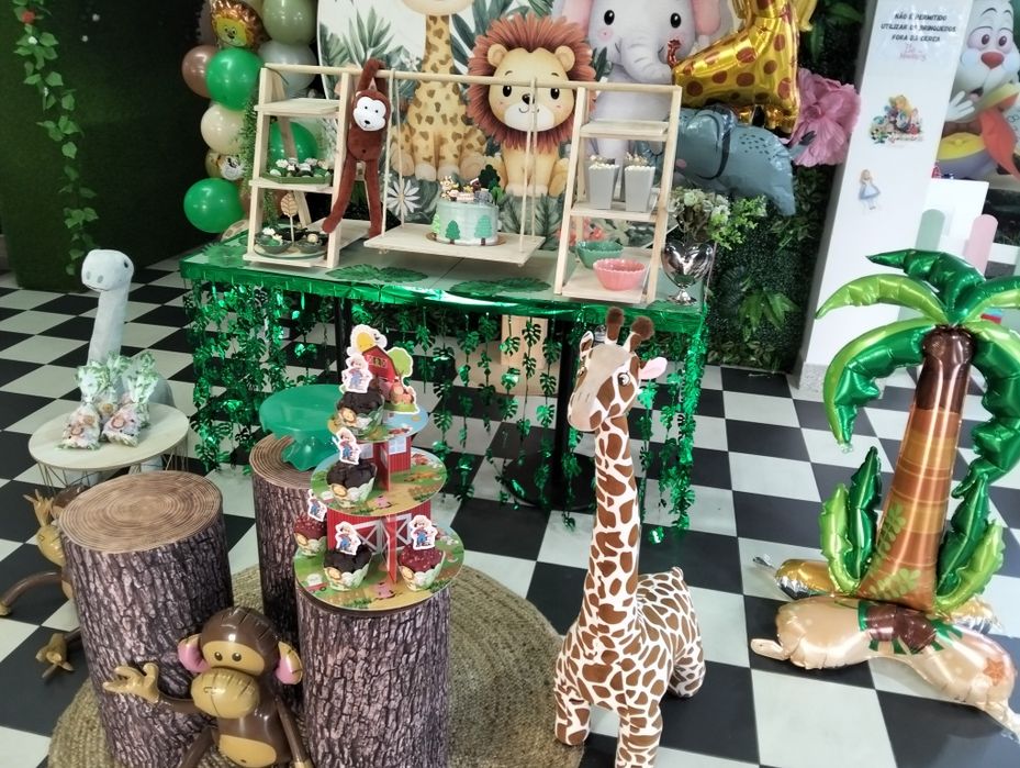 Conjunto em madeira para decoração