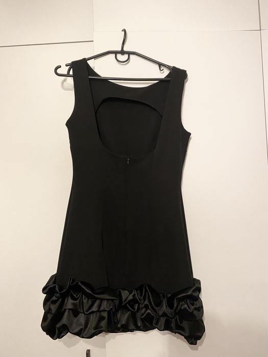 Чудова сукня.