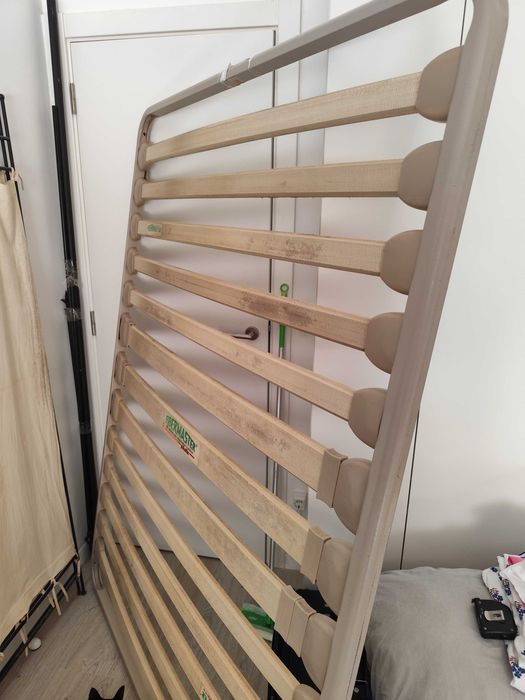 Estrado com pés Pikolin