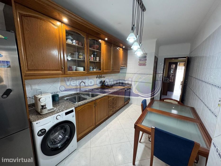 Apartamento T3 em Benavente (B702)