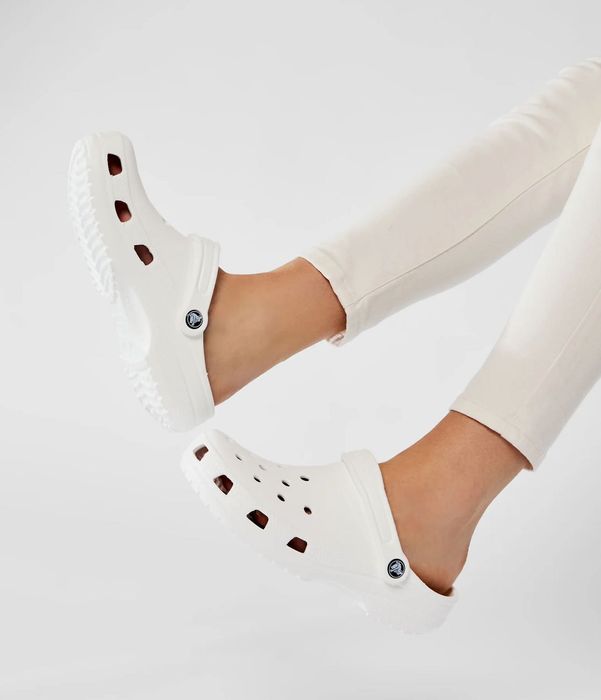 Шльопанці жіночі крокси Crocs Classic