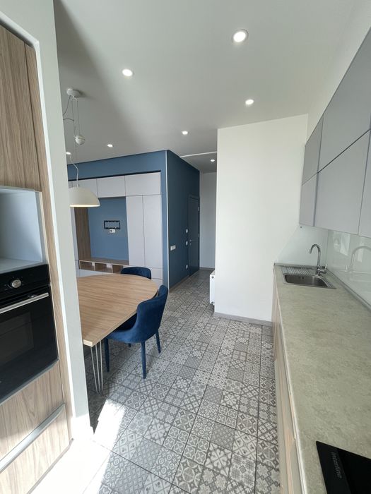 Продам 2-комн.кв. Центр, Менора, Литейная, 2А.