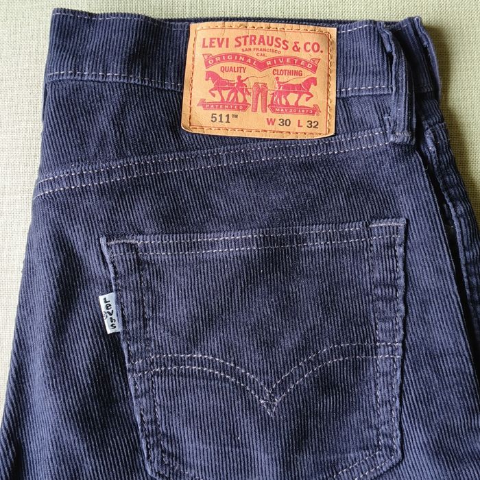 Spodnie sztruksowe Levis 511, W30, L32, granatowe