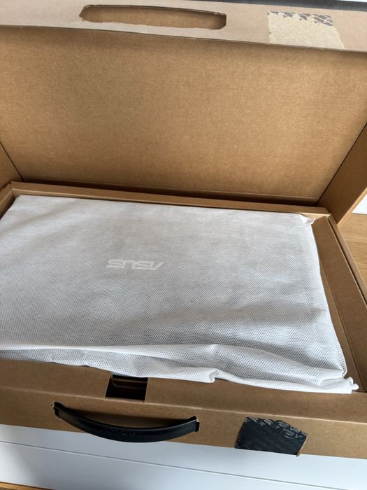 Laptop ASUS ExpertBook B1502CV – Intel Core i5‑1335U, 16 GB RAM