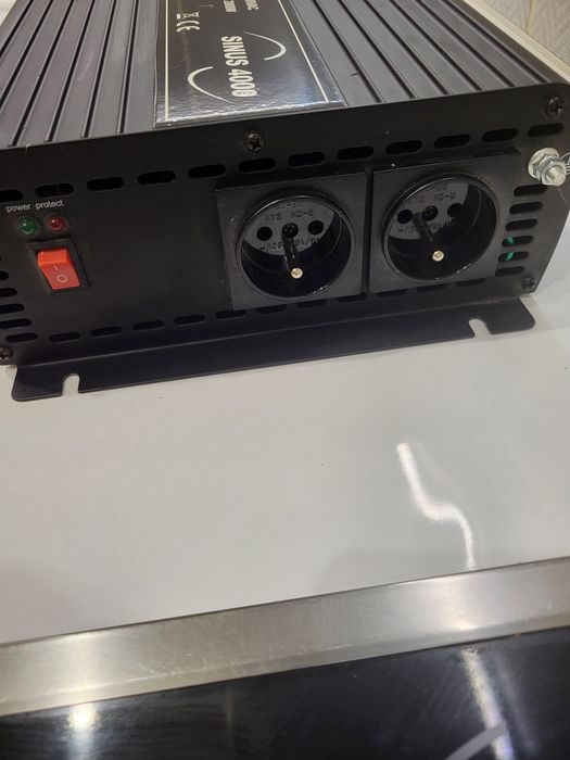 Інвертор VOLT POLSKA 2000W