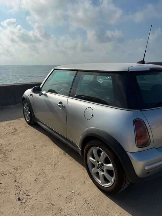 Carro mini cooper