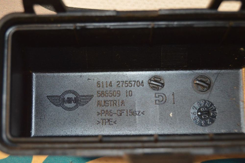 CAIXA FUSÍVEIS MODULO ELETRÓNICO 2755704 61142755704 MINI COUNTRYMAN