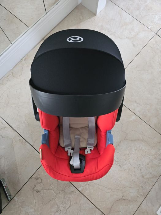 Fotelik Cybex Aton 5 z bazą