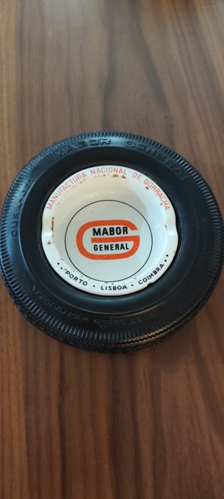 Cinzeiro e puzzle de colecção