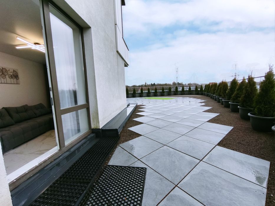 Вул.Кульпарківська 93 парус сіті