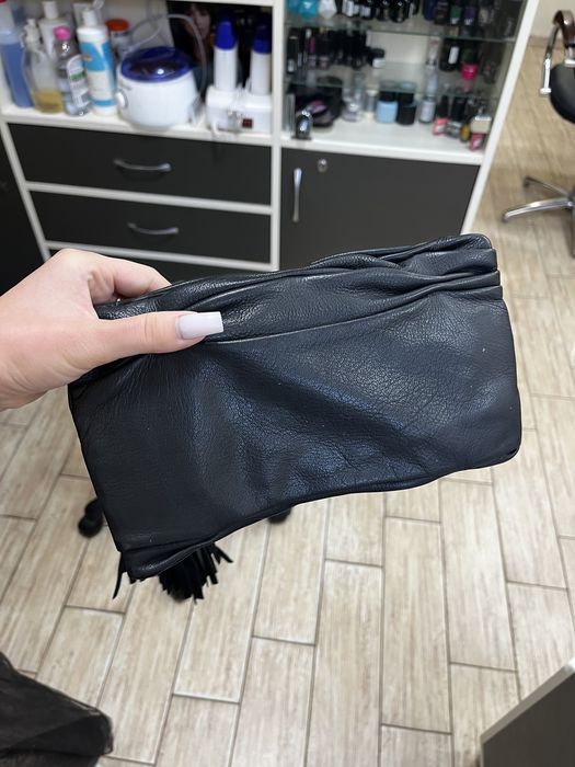 Продам стильный кожанный клатч