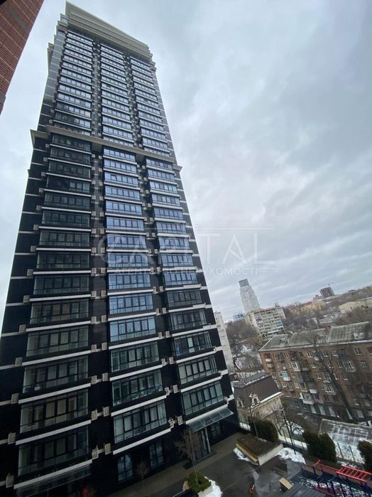 Аренда бул. Леси Украинки,отопление,вода есть лифт работает