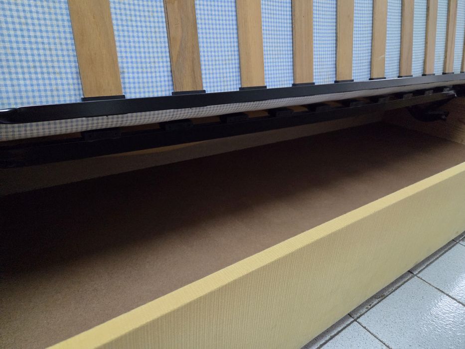 Sofá-cama casal em bom estado