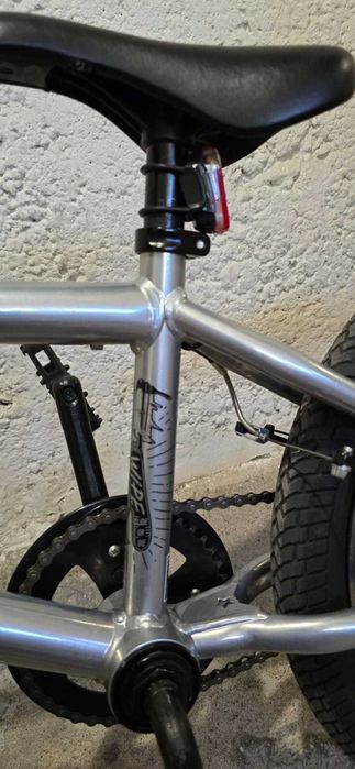 BMX na sprzedaż. Koła 20, pegi w zestawie.