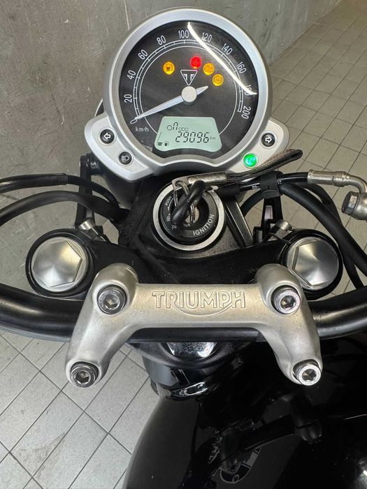 Triumph Speed Twin 900 - 2016