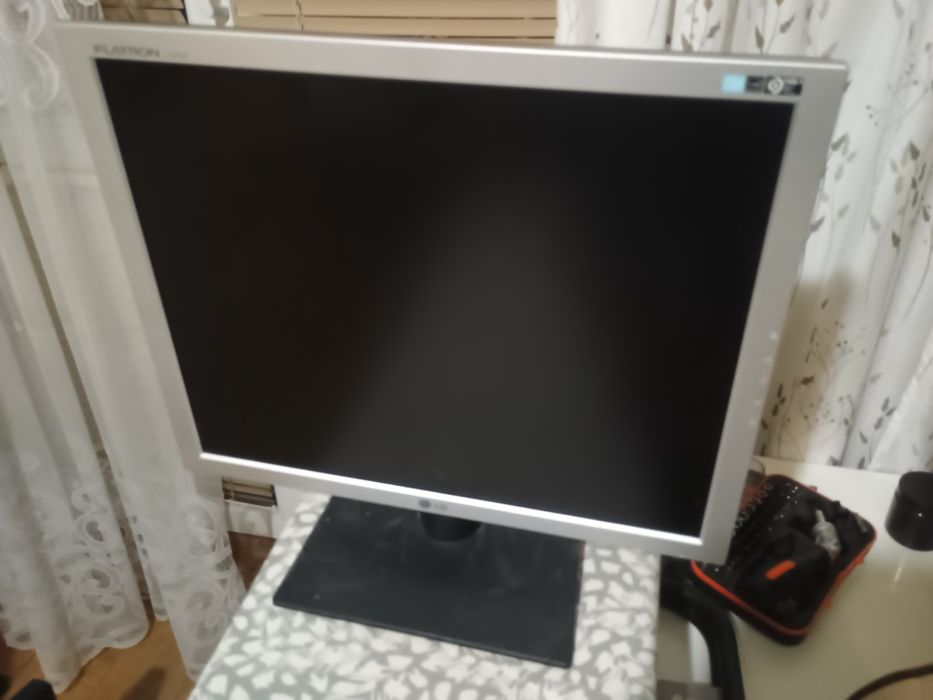 Monitor LG Flatron L1919S 19 cali