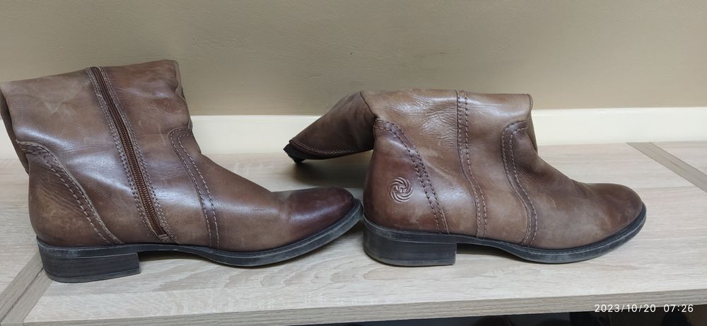 Сапожки (чоботи) жіночі шкіряні 40 розмір. MARCO TOZZI