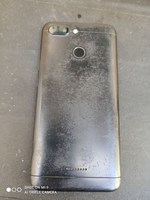 Redmi 6 com visor partido