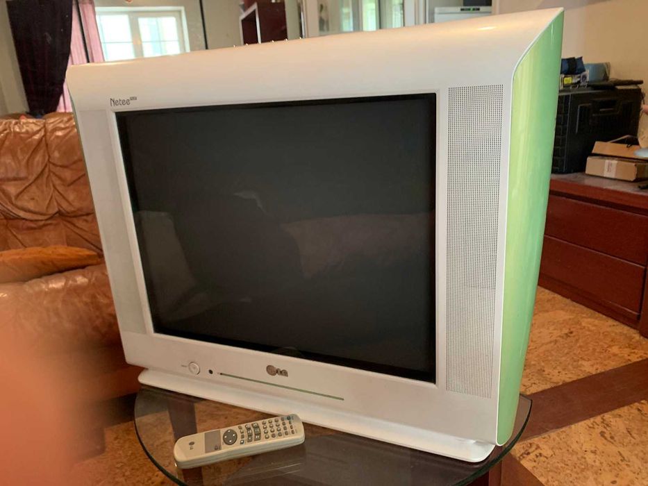 Телевизор LG RT21FA72X