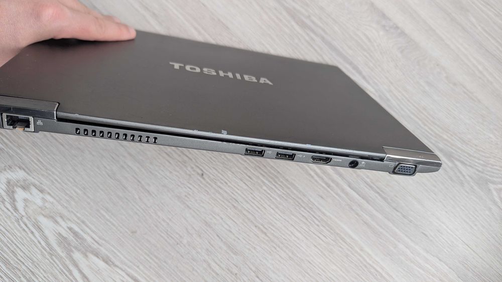 13.3" Ультрабук Toshiba PORTEGE Z830 Core i5 2557m, 6 RAM mSATA 128 ГБ