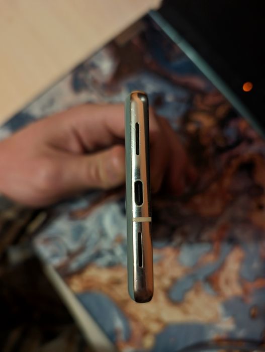 Pixel 7 pro софтлок чорна пляма, відновлення або донор