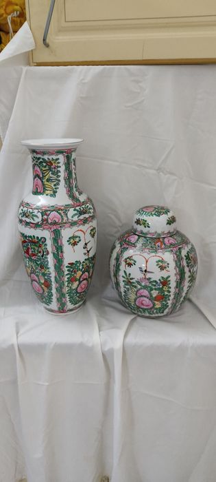 Chinese porcelain vase
