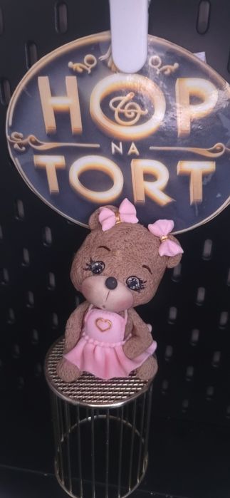 Misia z masy cukrowej na tott ozdoby na urodziny roczek chrzest