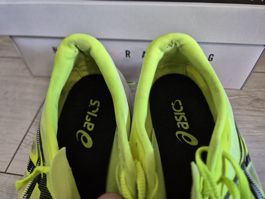 Buty męskie do biegania Asics Magic Speed 4 rozmiar 43,5.