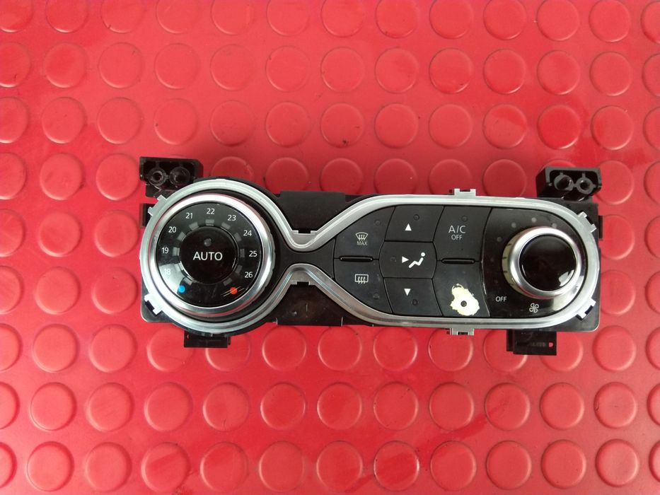 Botão Sofagem / Climatronic - E1119042 - DACIA SANDERO II