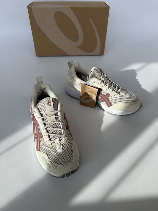 Оригінал жіночі кросівки ASICS Gel-1090V2