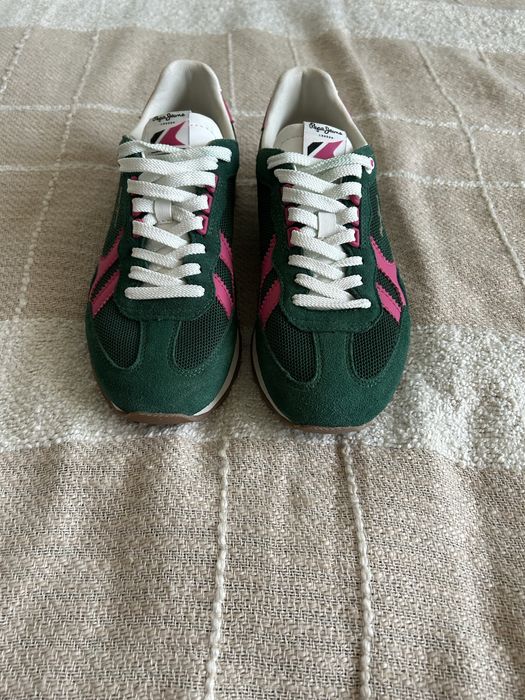 Zielone sneakersy z zamszowymi detalami Pepe Jeans