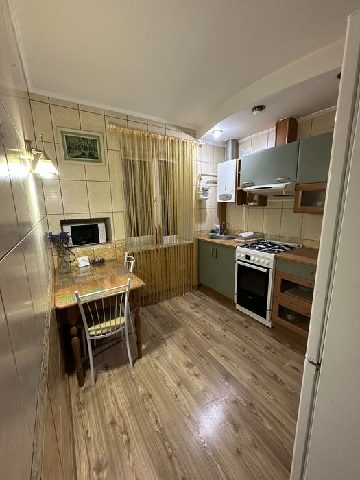 Затишна, тепла квартира , Є ІНТЕРНЕТ БЕЗ СВІТЛА,подобова оренда