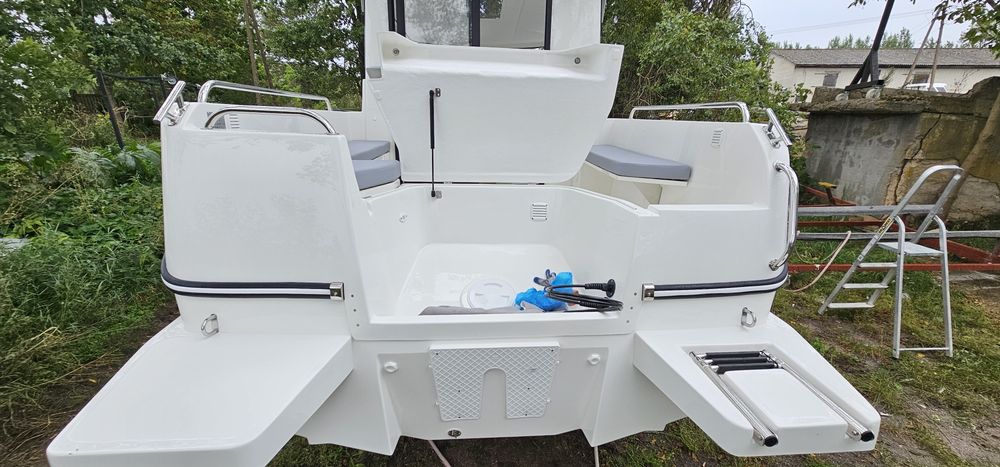 Łódź motorowa LAOS 605 Pilothouse NOWOŚĆ