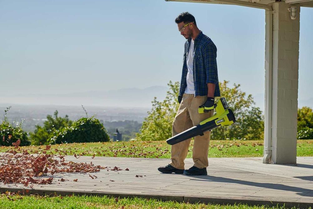 Акумуляторна повітродуйка Ryobi RY18BLB-0 18V дуйка для листя електрич