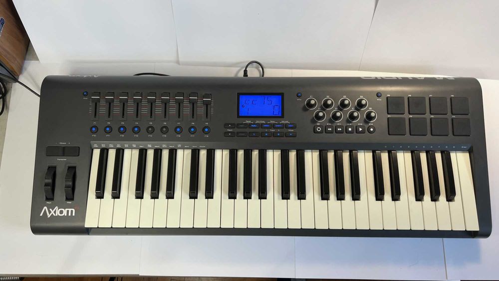 MIDI-клавіатура M-Audio Axiom 49