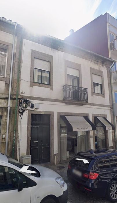 Prédio com projeto aprovado no centro de Braga