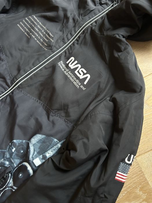 Pull&Bear czarna męska kurtka Nasa S