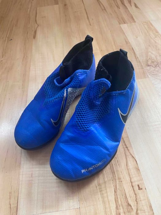Buty piłkarskie Nike Jr Phantom Vsn Academy r. 34