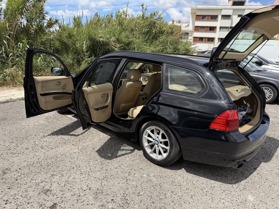 BMW 320 ano 2010