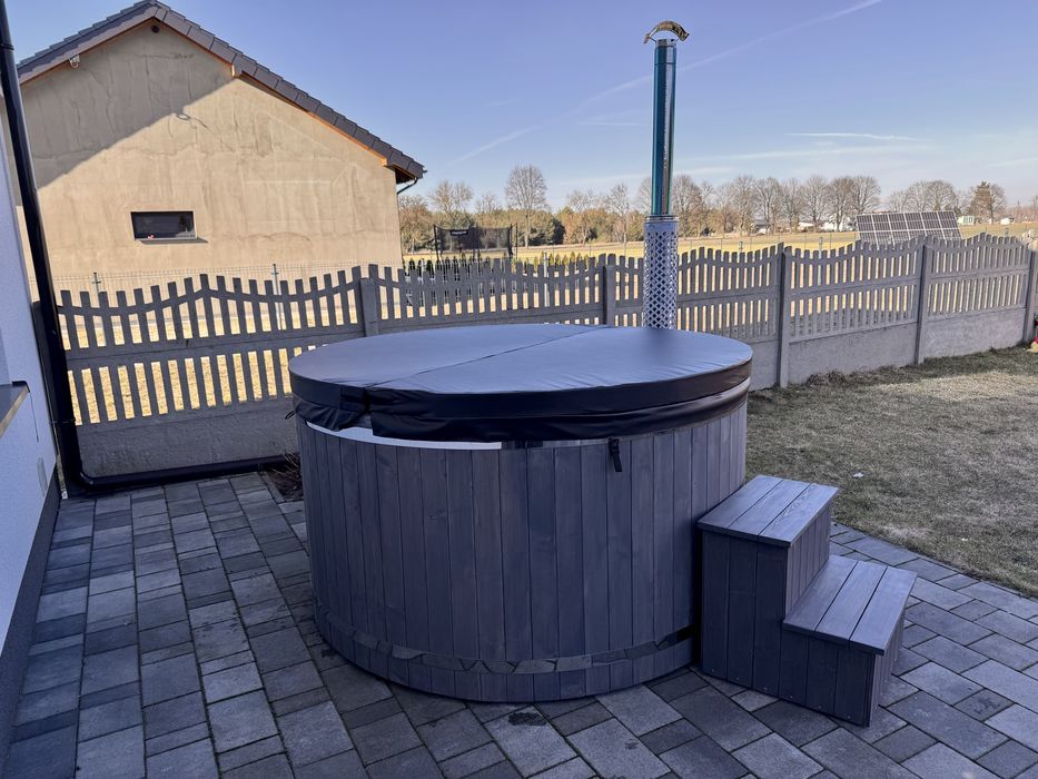 Balia ogrodowa z hydromasażem – NOWA, bogate wyposażenie