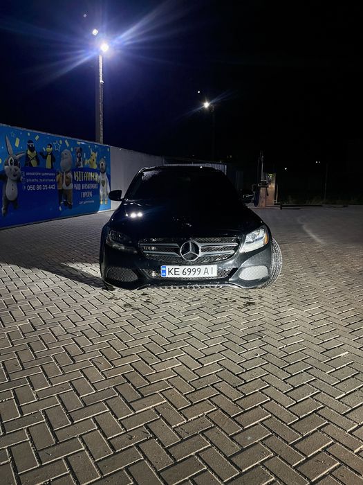 Продам Mersedes Benz C 300, 2016 р.в.  2 л. турбо задній привод