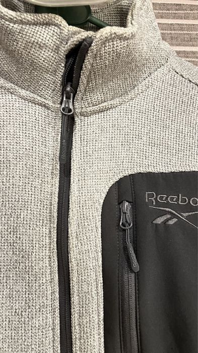 Зіпка Reebok 12-14 лет дуже тепла