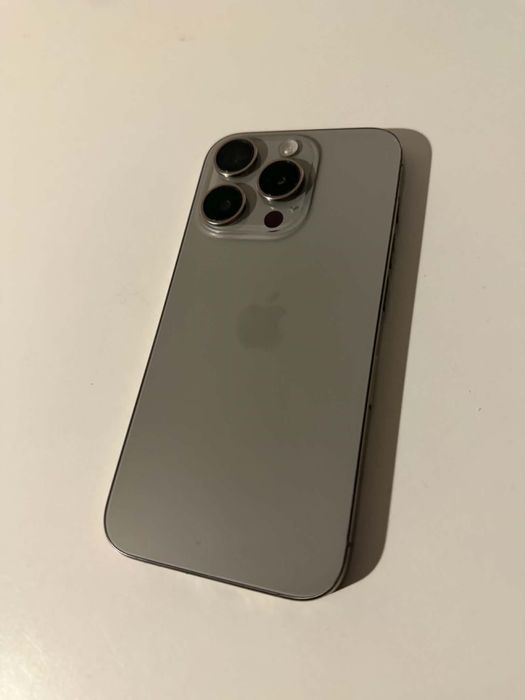 Iphone 15 pro 128bg 84% kondycja