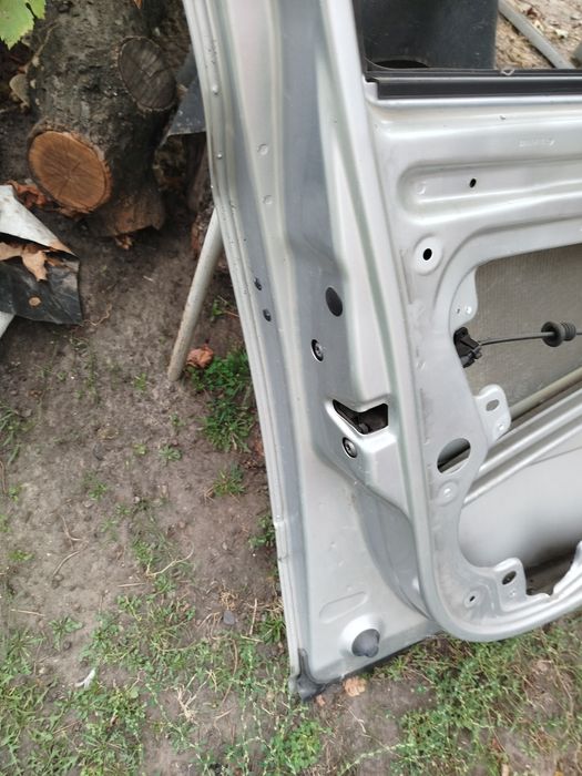 Продам передню ліву двер до автомобіля шкода А5