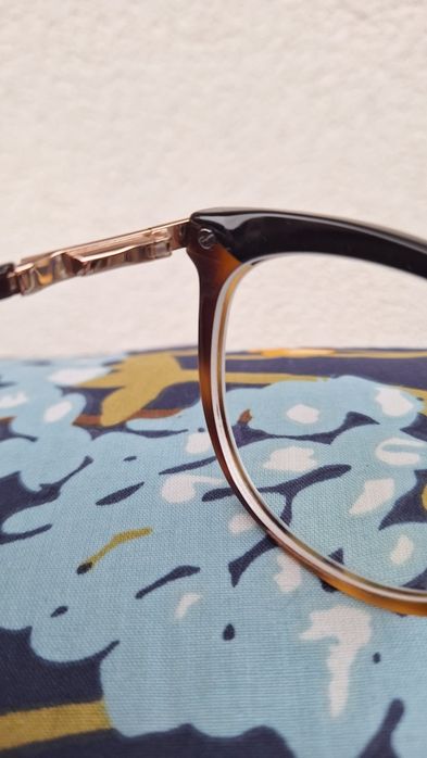 Oprawki damskie GUESS, stan bdb