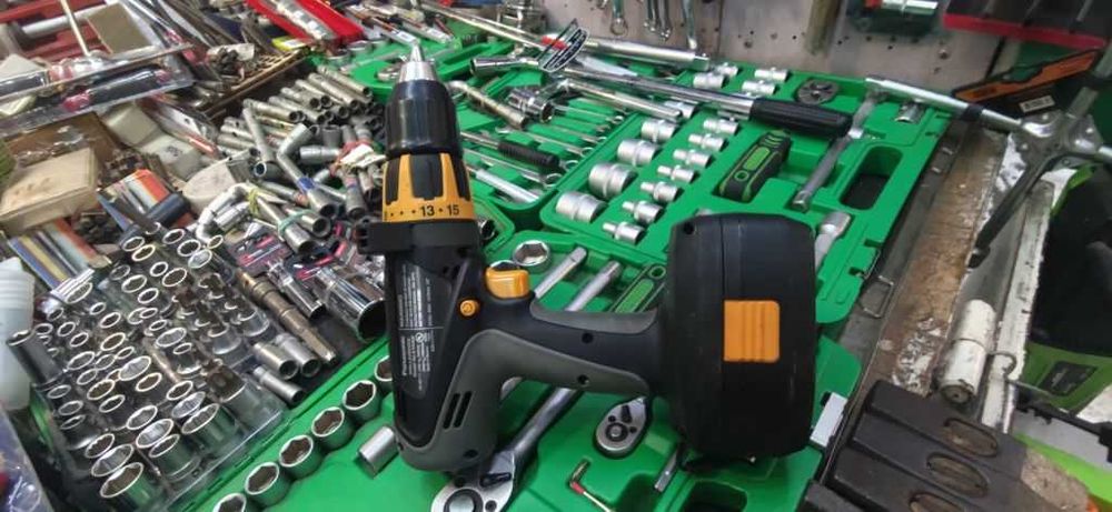 Panasonic EY6450 дрель