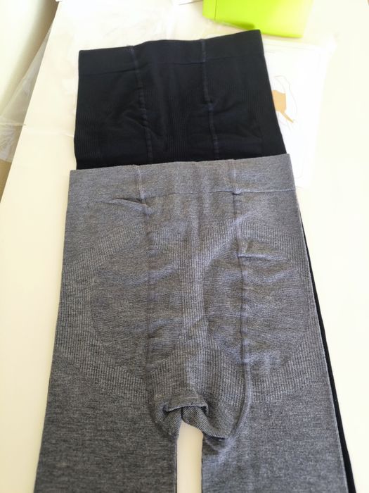 Max mara
Комплект колготок 200D ,чорні та сірі.
Італія