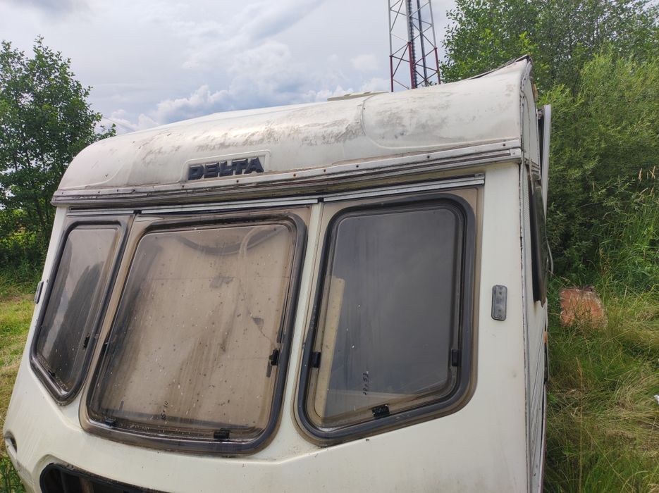 Przyczepa kempingowa Delta lodówka kuchenka gazowa piec gazowy bojler