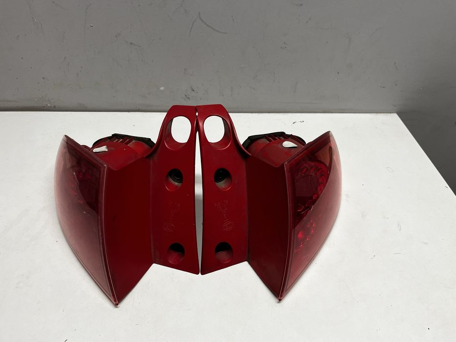 SEAT LEON II lampa tył tylna prawa/lewa