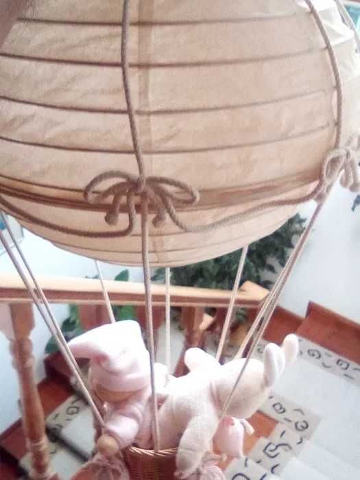 Candeeiro para quarto de criança